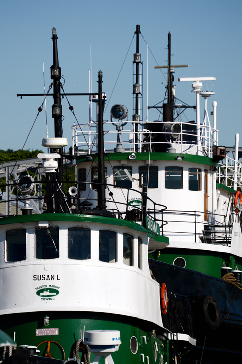 Selvick tugs width=