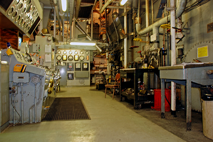 Throttle deck