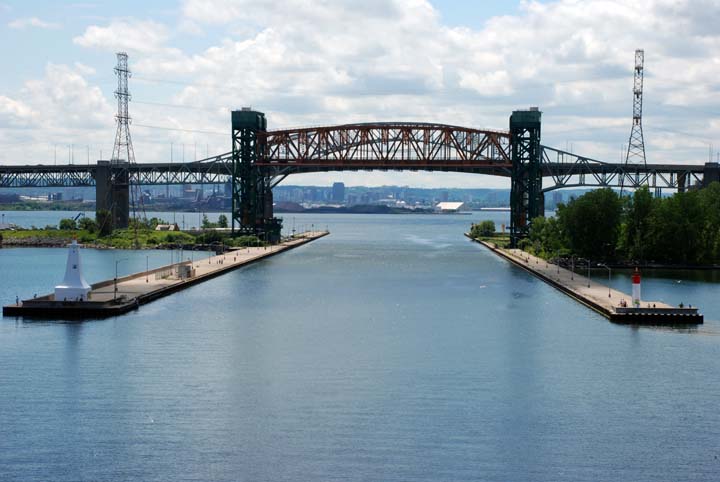 Hamilton harbor entrance