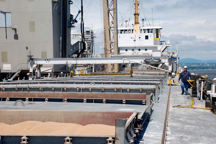 Unloading grain