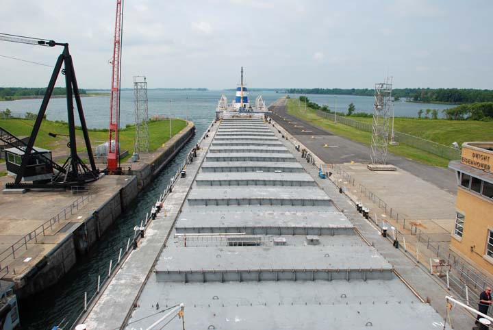 Entering the Eisenhower Lock