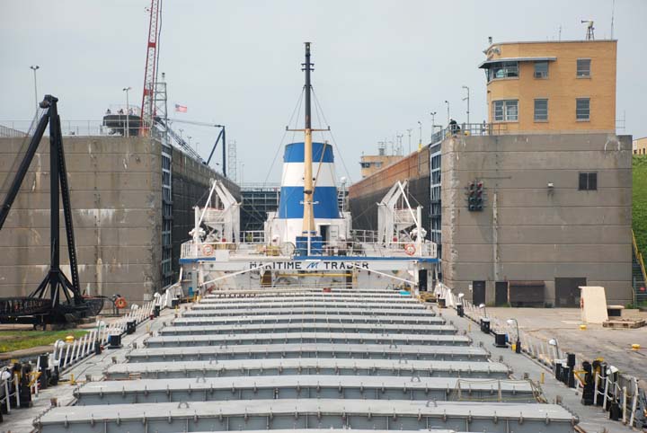 Departing the Eisenhower Lock