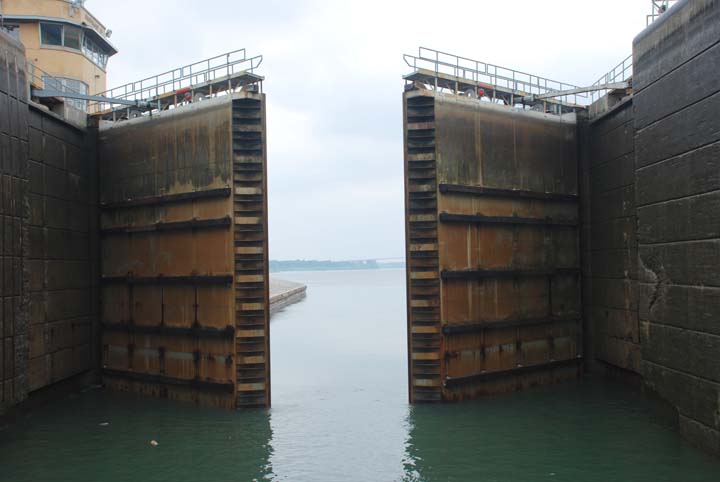 Lock gate at the Snell Lock