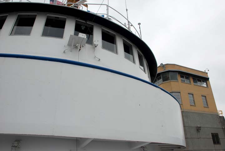 Maritime Trader pilothouse