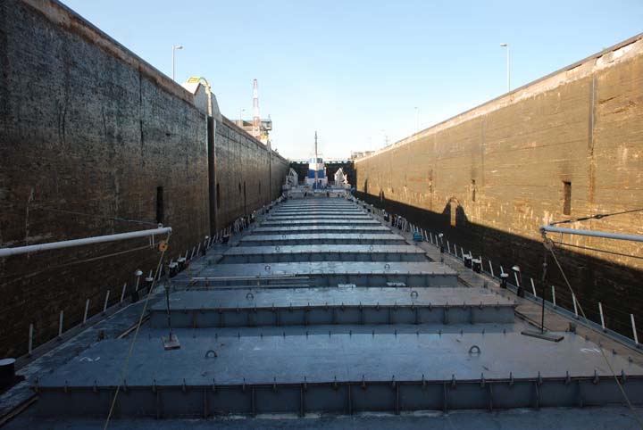 Inside Lock 7