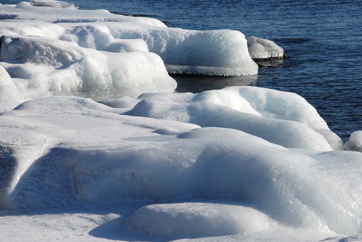 winter shore line