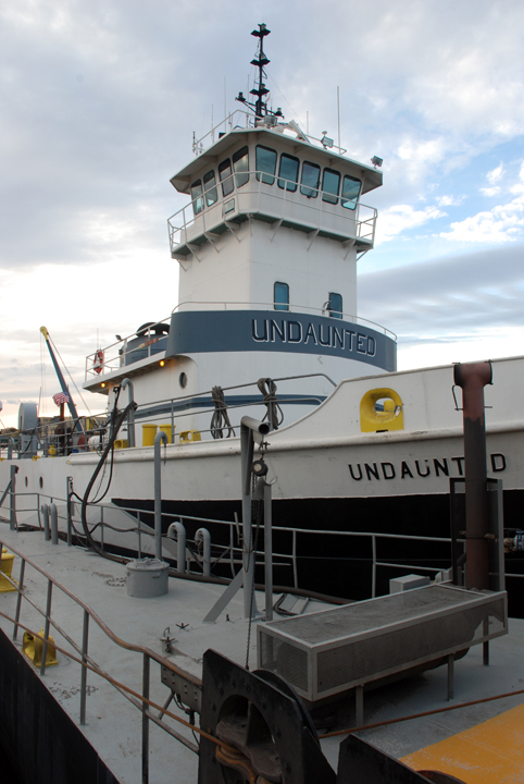 tug Undaunted
