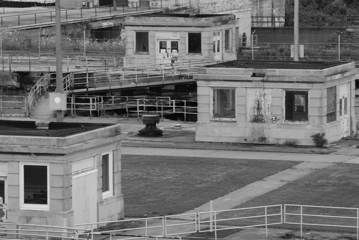 Lock Buildings