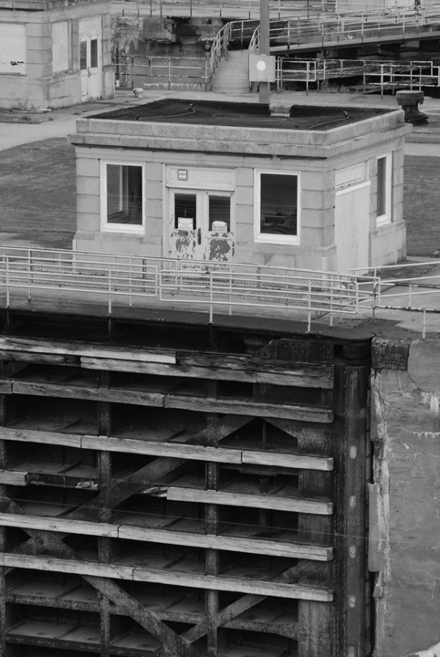 Lock Buildings