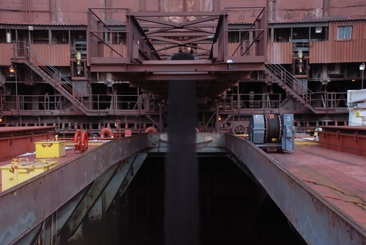 Loading shuttle
