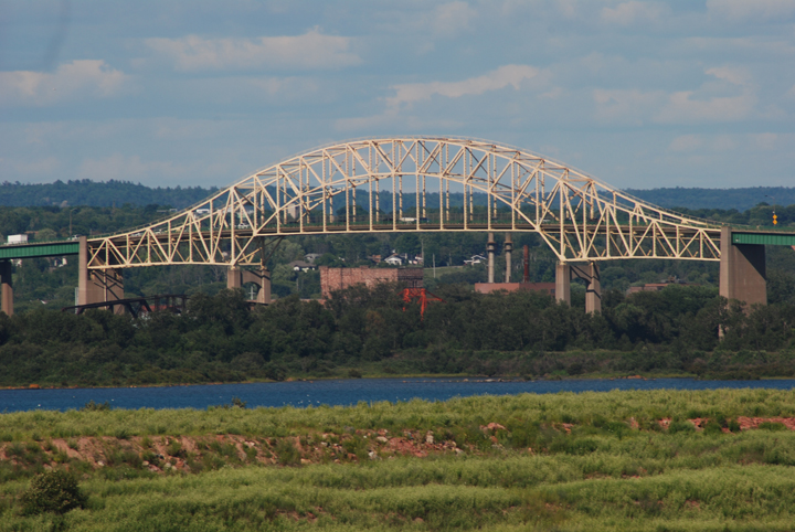 International Highway Bridge