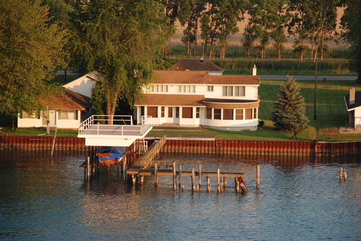 Home on St. Clair River