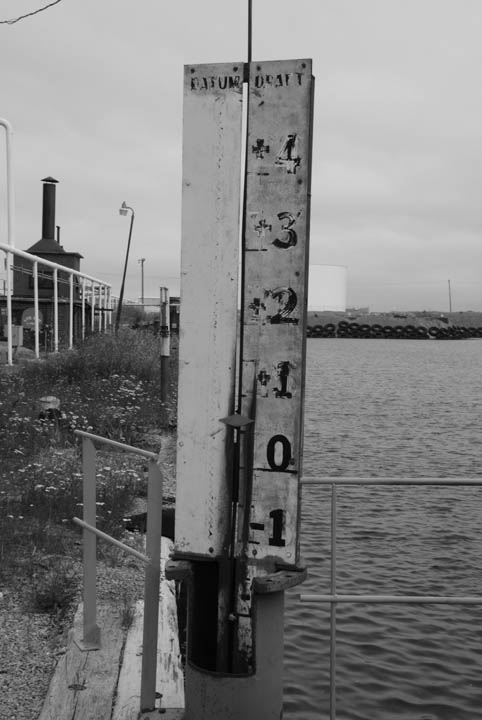 Water level gauge