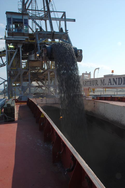 Shiploader at Stoneport
