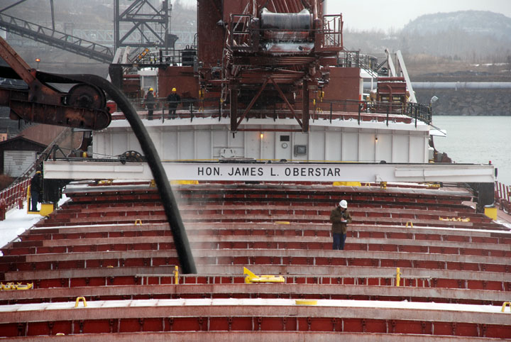 Oberstar loading at Silver Bay