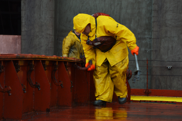 Setting hatch clamps