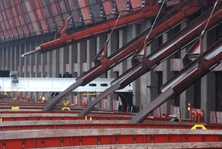 loading iron ore