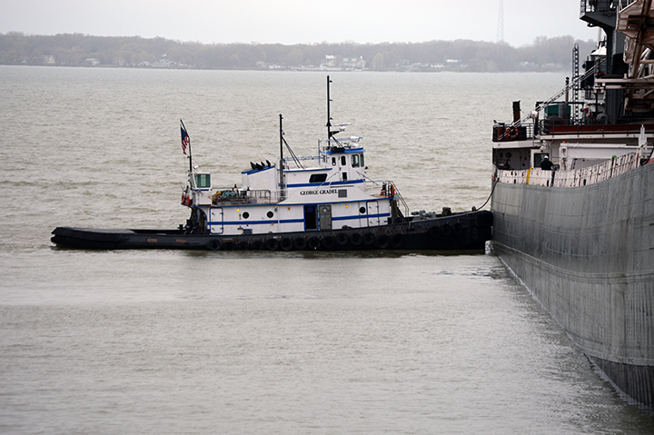 tug George Gradel