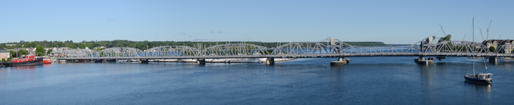 Banner image: Sturgeon Bay draw bridge