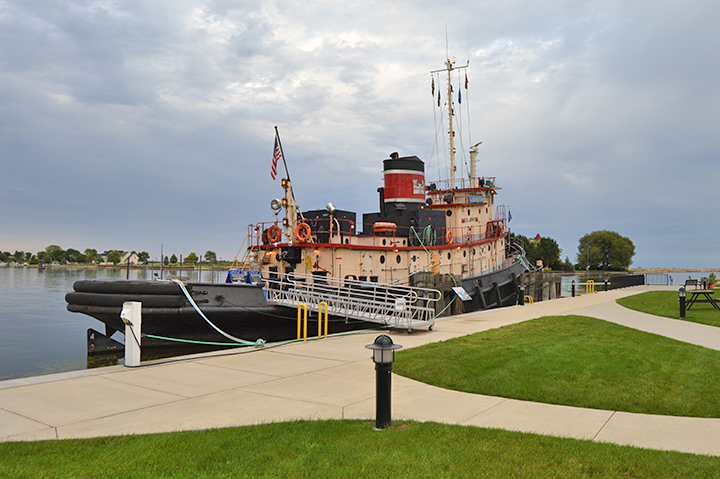 tug Ludington