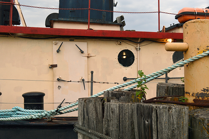 tug Ludington