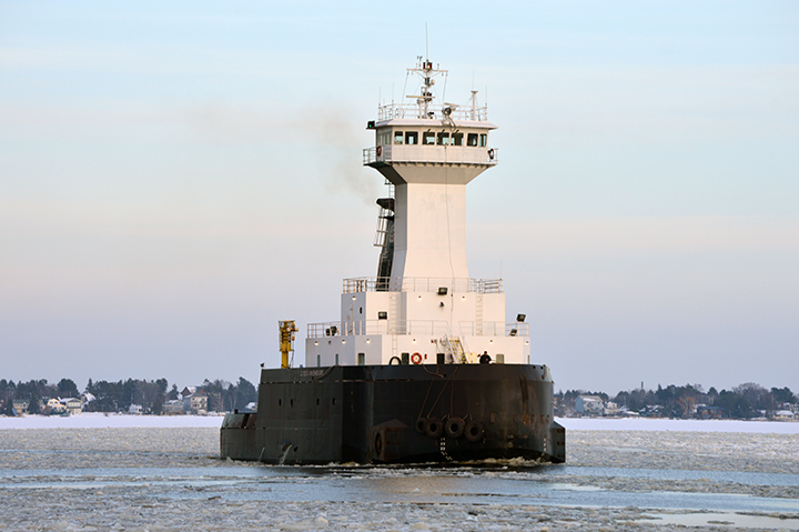 tug Clyde S. Van Enkevort
