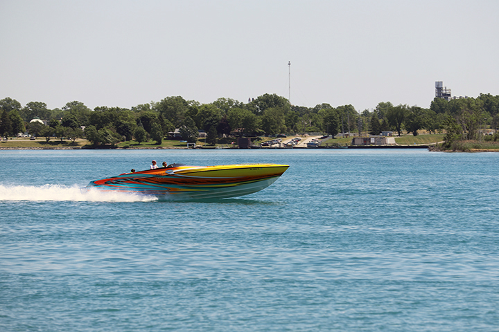 speedboat