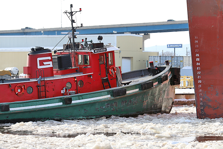 tug Missouri